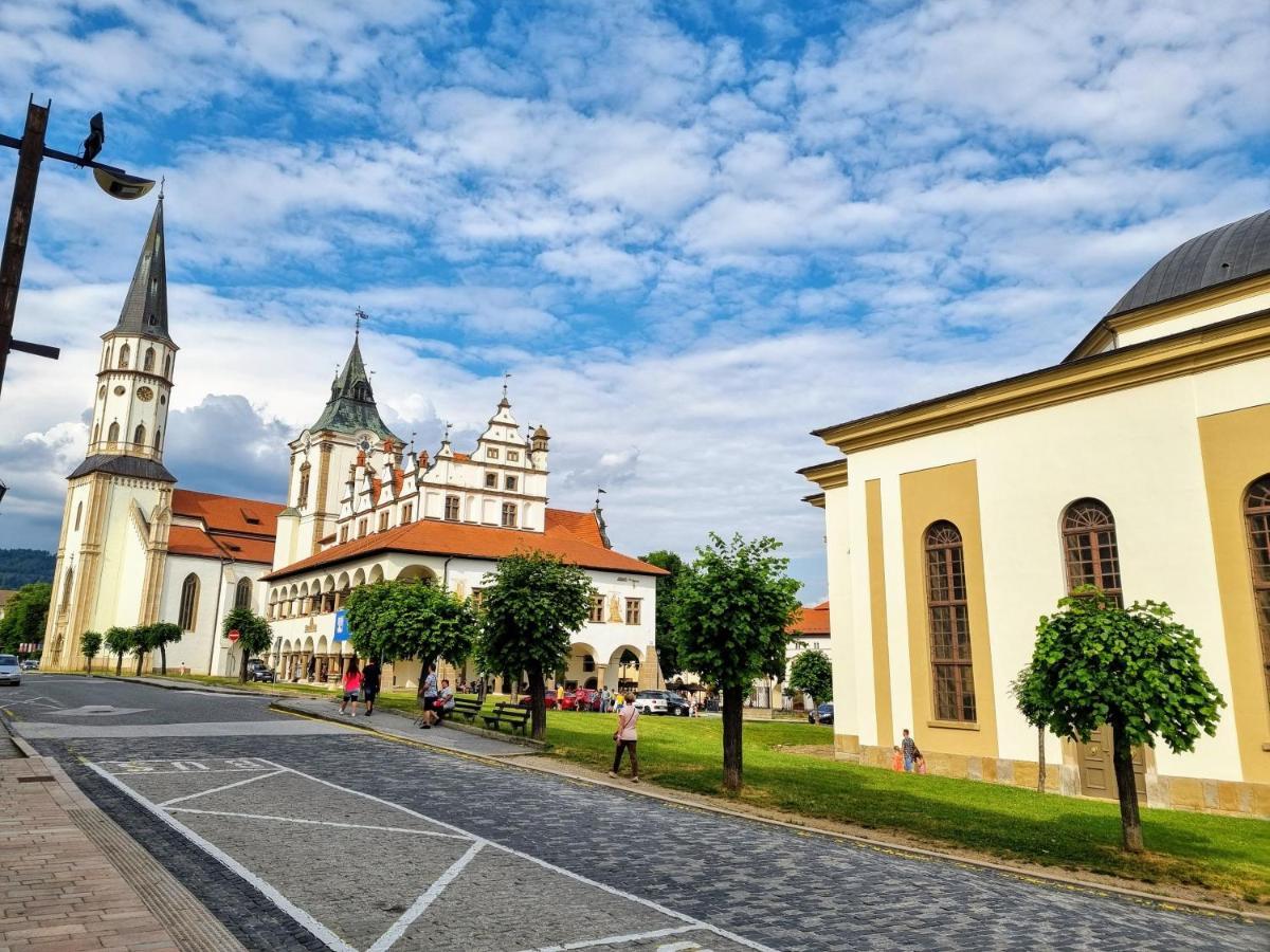 Apartment In A Historical House In The Center Of Levoča Buitenkant foto