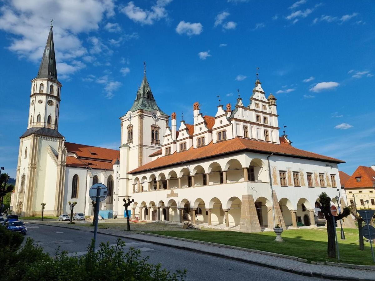 Apartment In A Historical House In The Center Of Levoča Buitenkant foto