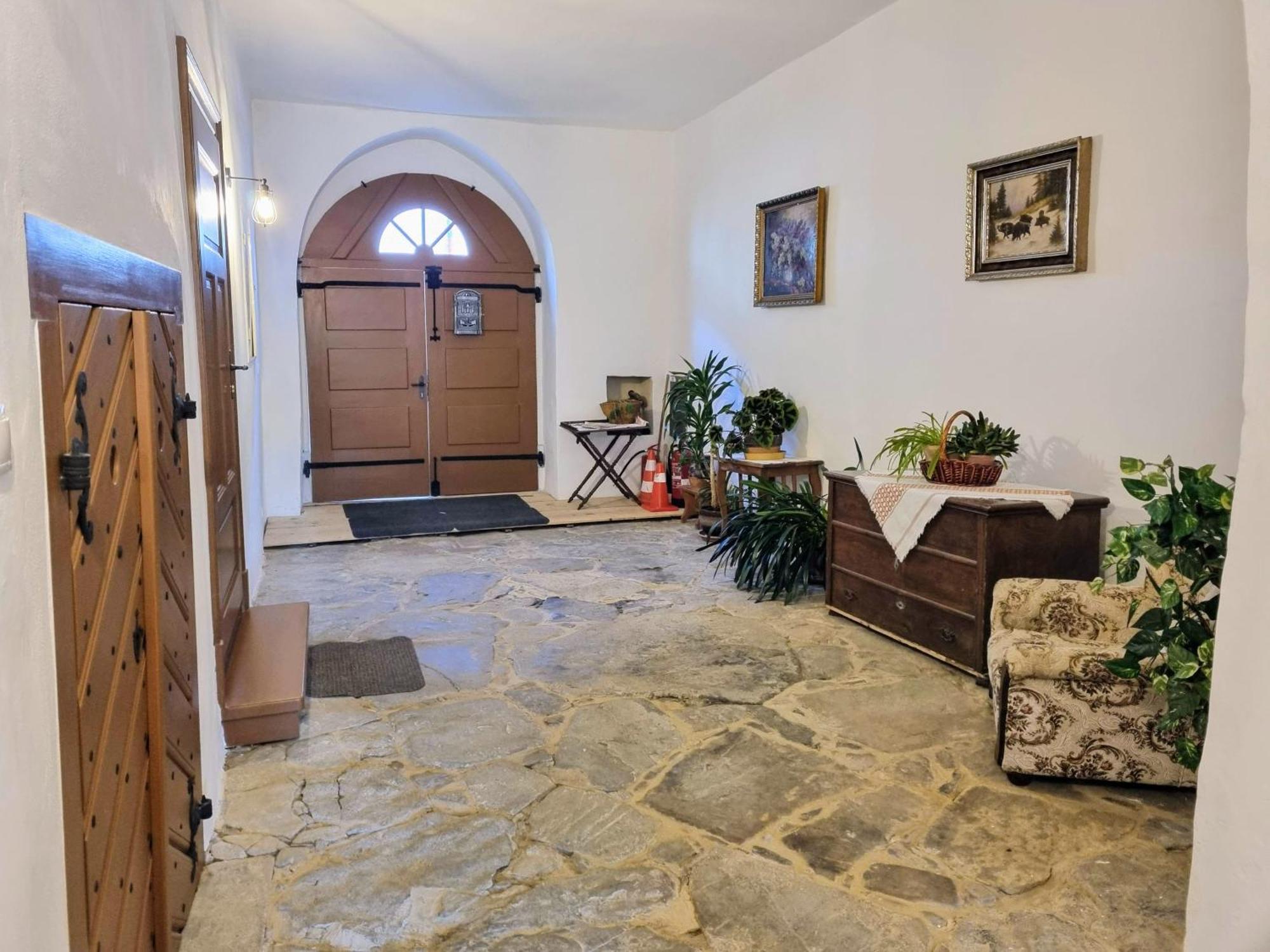 Apartment In A Historical House In The Center Of Levoča Buitenkant foto